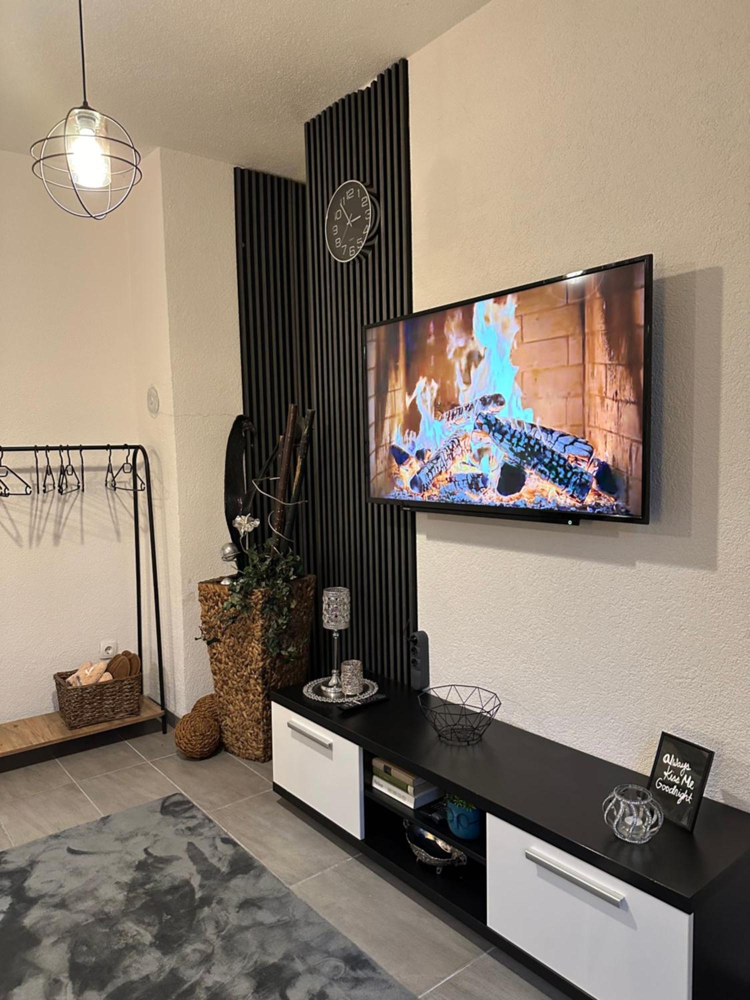 Old Town Apartment *